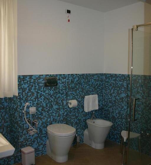 اتاق استاندارد سه نفره, Antico Borgo Chieti