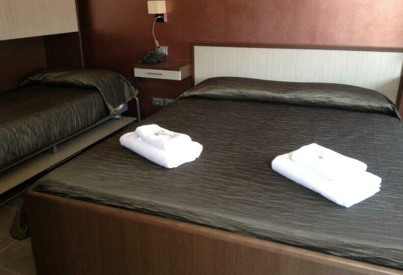 Номер Стандарт Трехместный, Villa Le Logge