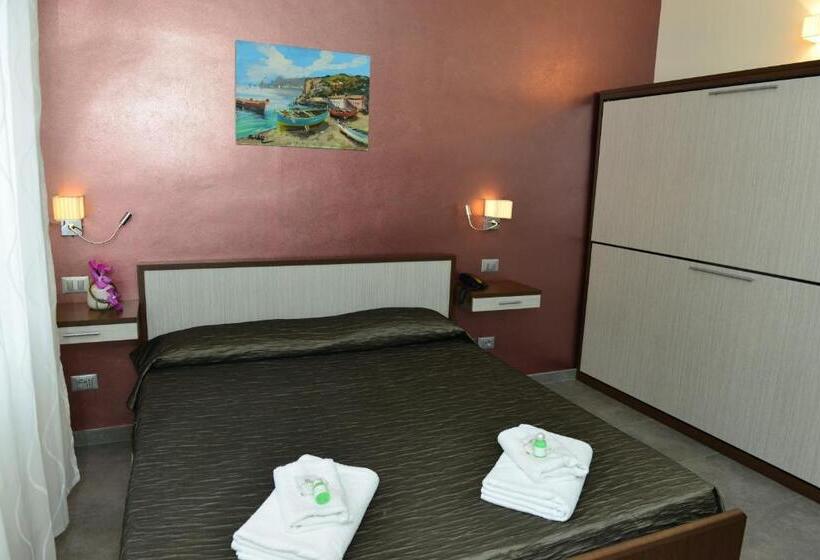 Номер Стандарт Вид на Море с Балконом, Villa Le Logge