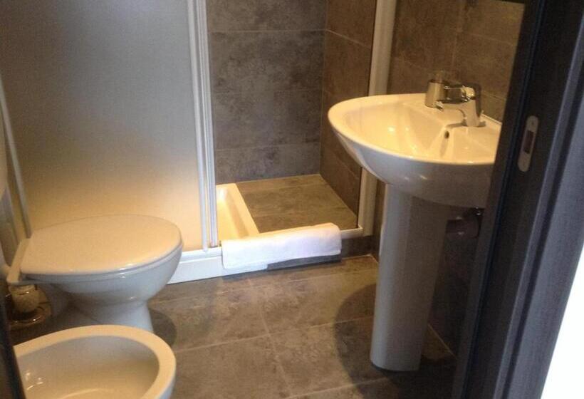 Четырехместный Номер Стандарт Вид на Море, Villa Le Logge