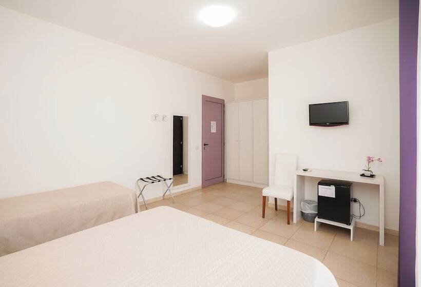 חדר סטנדרט לשלושה, Corte Dei Melograni Hotel Resort