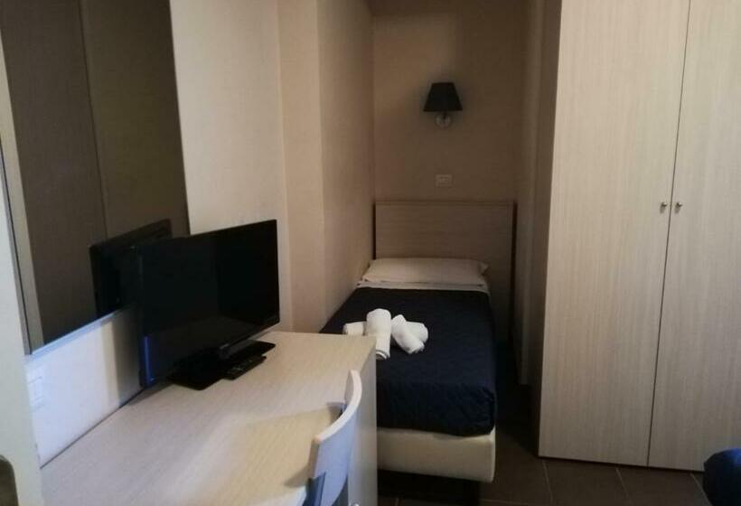 스탠다드 트리플 룸, Alabama