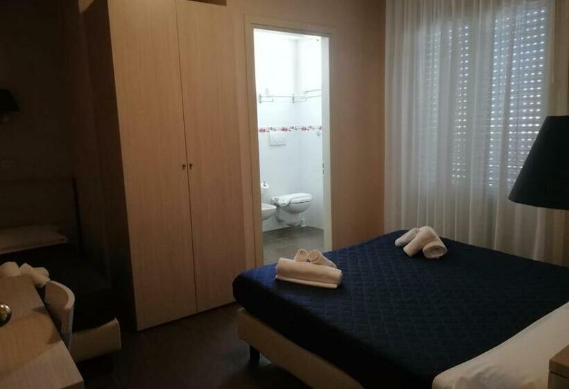 스탠다드 트리플 룸, Alabama