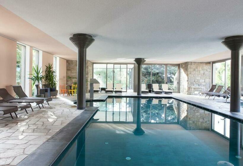 套房, Bemelmans Post