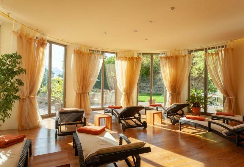 标准单人间, Bemelmans Post