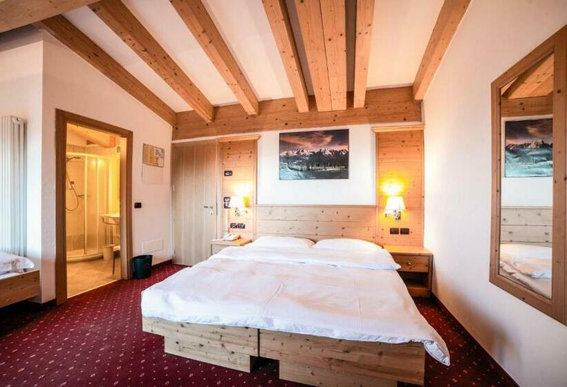 غرفة قياسية رباعية, Chalet Caminetto