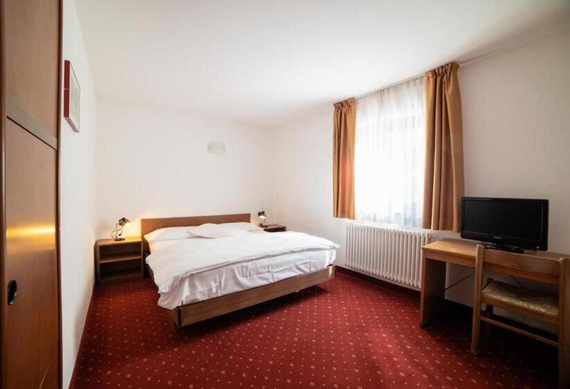 شقة غرفتين, Chalet Caminetto