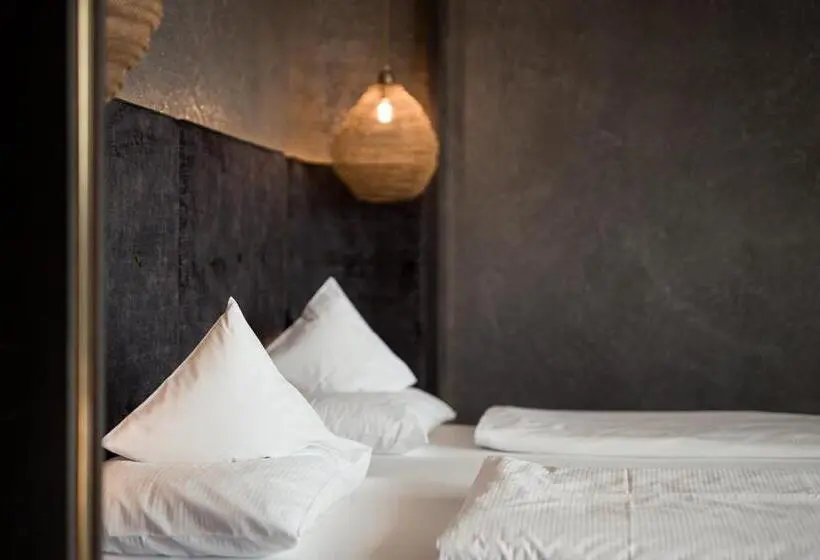 Sviitti Poreallas, Das Gerstl Alpine Retreat