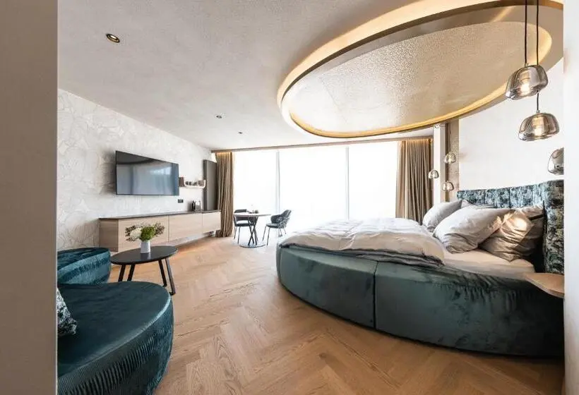Suite with Terrace, Das Gerstl Alpine Retreat
