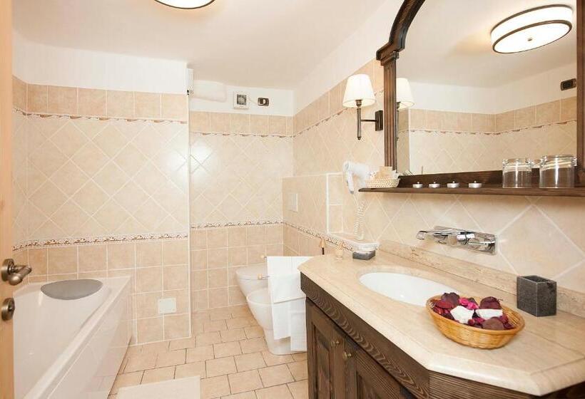 Family Suite, Edelweiss 3 Stelle Superior