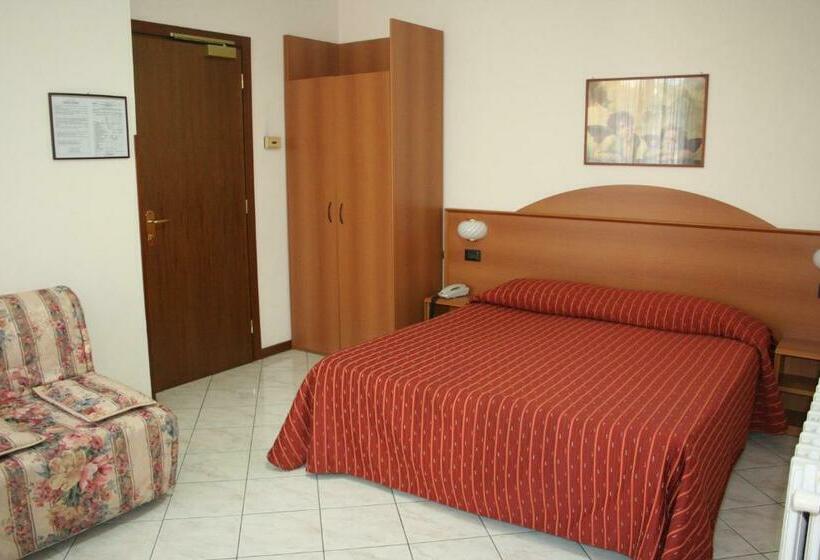 スタンダードトリプルルーム, Fiorentino