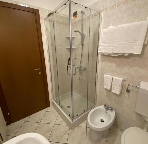 スタンダード4人部屋, Fiorentino