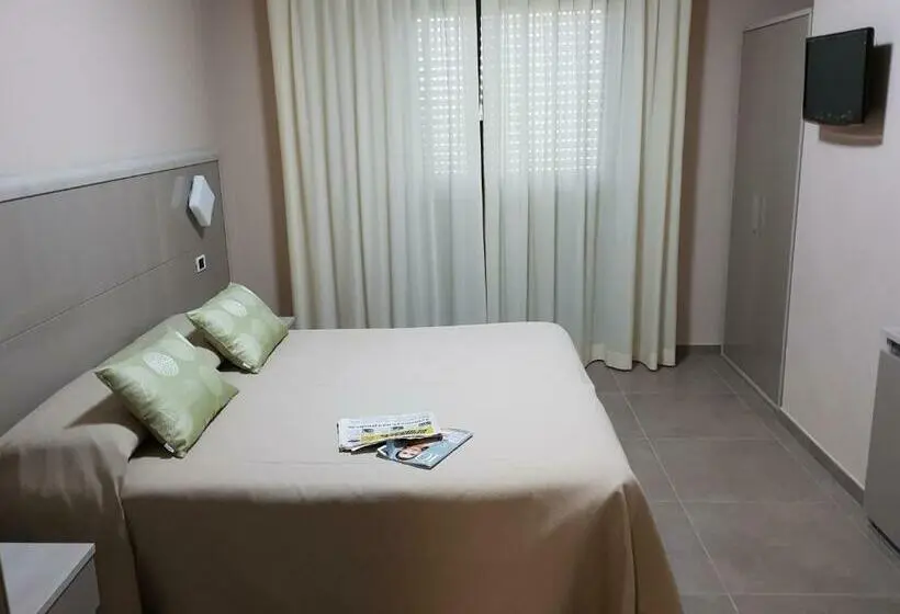 Standard-huone, Francesco