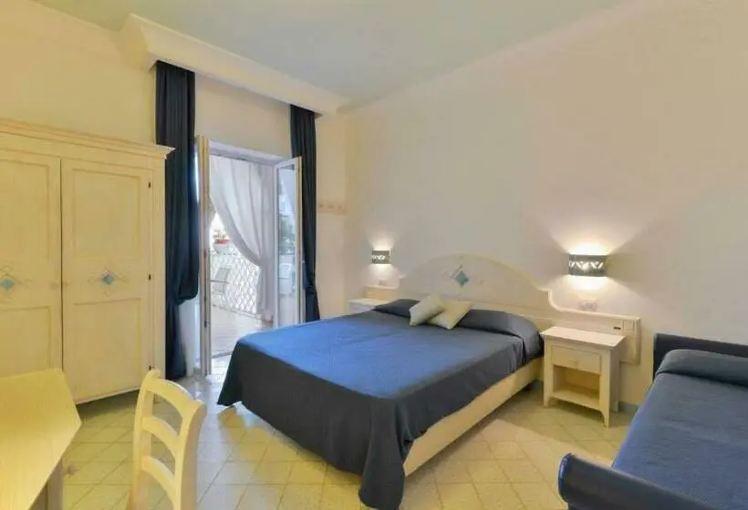 コンフォートトリプルルーム, La Pineta Hotel Beach & Spa
