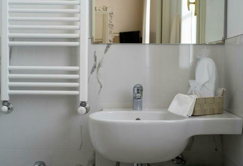 Quarto Estandar Individual, Olimpia