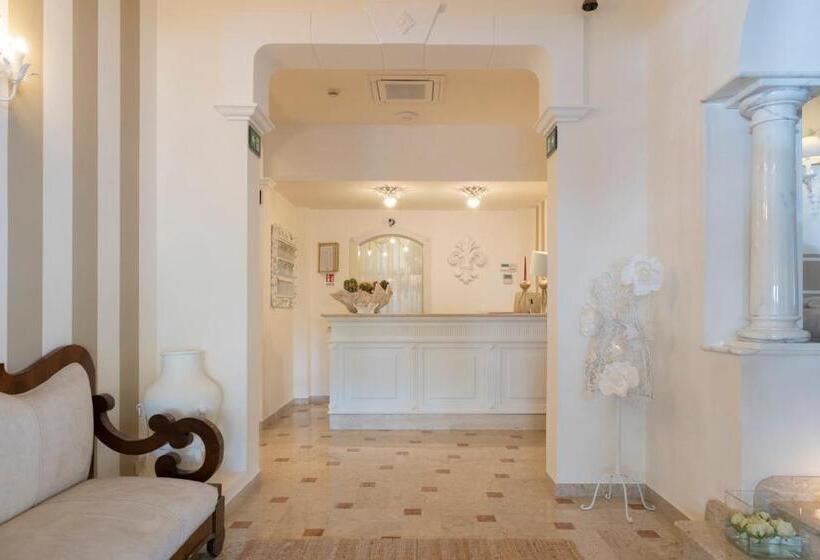 غرفة قياسية بالطابق الأرضى, Olimpia