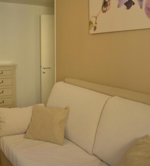 سوییت جونیور, Rivamia