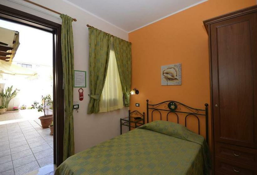 اتاق استاندارد یک نفره, Sun Garden