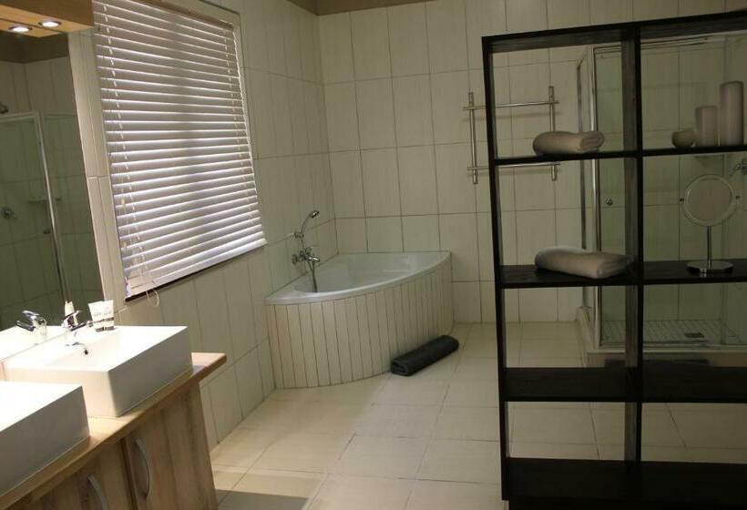 اتاق سوپریور, Prost Hotel Swakopmund Namibia