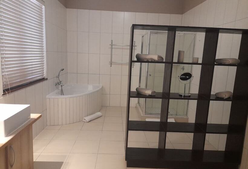 اتاق خانوادگی, Prost Hotel Swakopmund Namibia