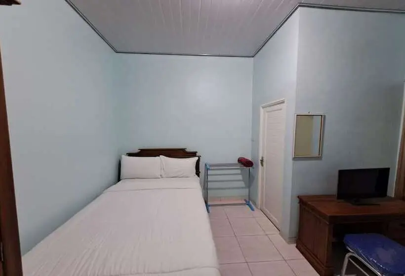 اتاق استاندارد, Oyo 93695 Guest House Riharti Syariah