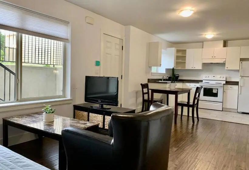 バス共有のスタンダードルーム, Spacious Burnaby Guest Home
