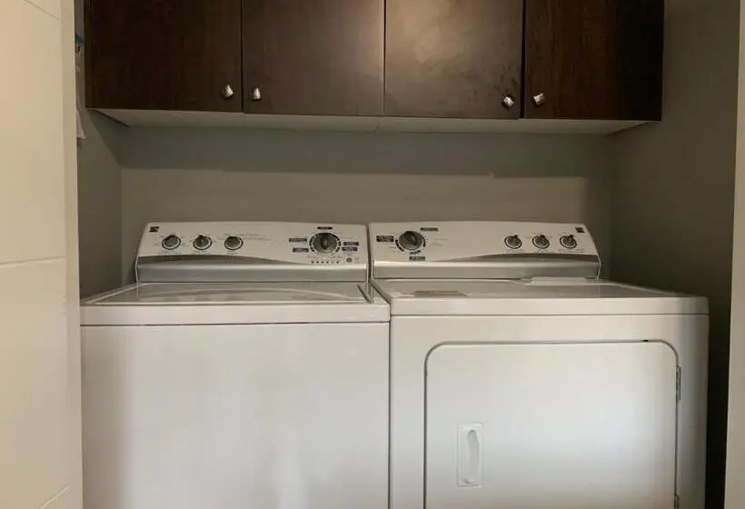 バス共有のスタンダードルーム, Spacious Burnaby Guest Home