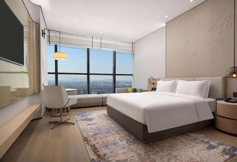 اتاق استاندارد با تخت بزرگ برای معلولان, Wyndham Foshan Nanhai