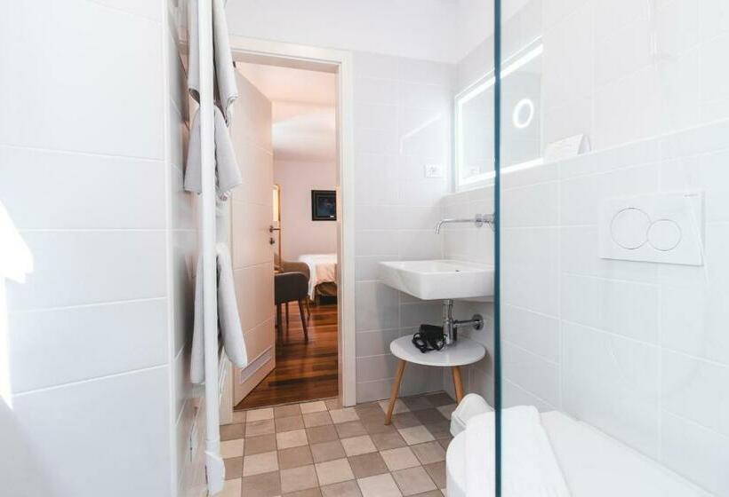 سوئیت 2 خوابه, Second Life In Piran   Hotel Zala Piran