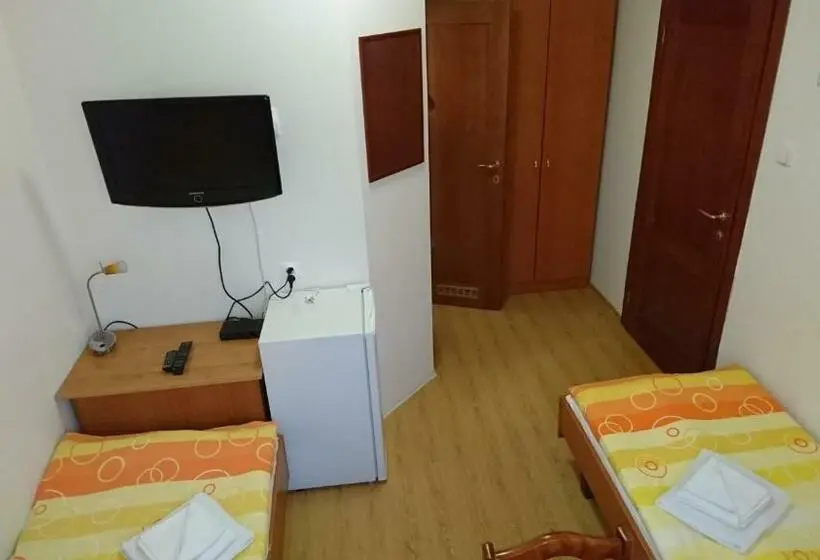 اتاق استاندارد, Ubytovňa A Penzión Tavros