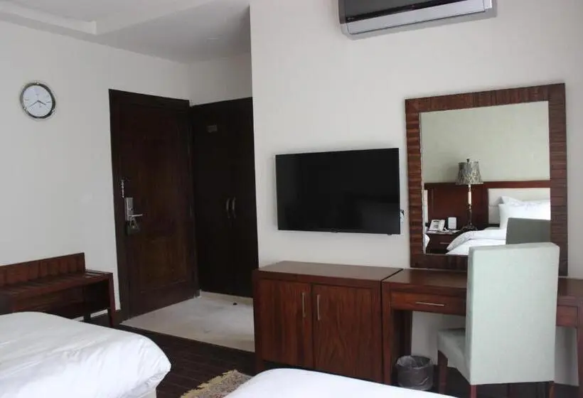 اتاق لوکس, S Chalet Islamabad