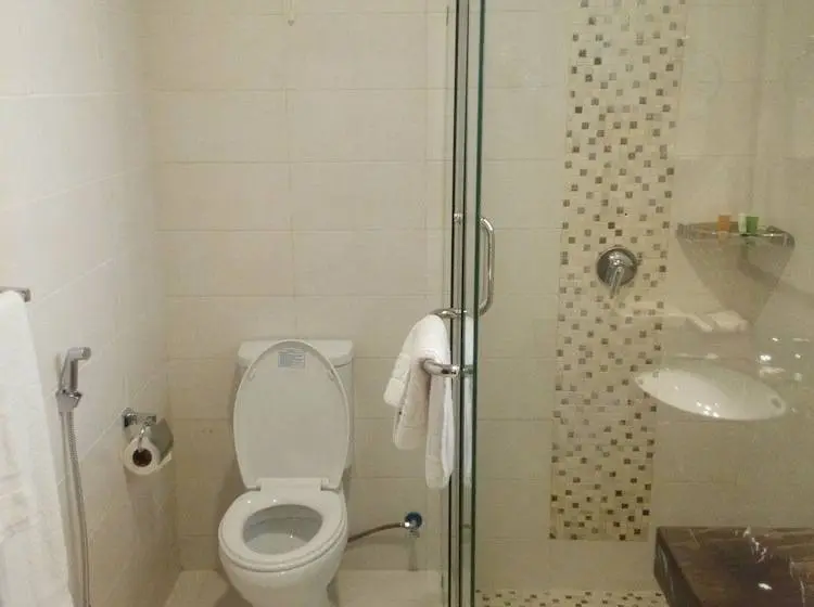 اتاق کلاب یک تخته, S Chalet Islamabad