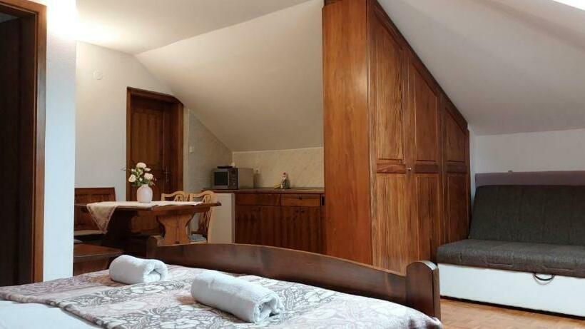 استودیوی استاندارد, Bed And Breakfast Mili Vrh