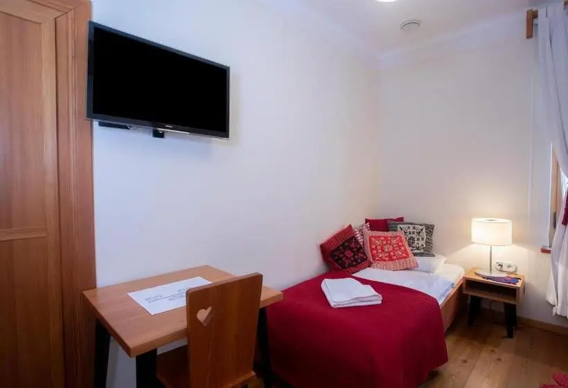 اتاق استاندارد یک نفره, Pr Gavedarjo Eco Heritage B&b
