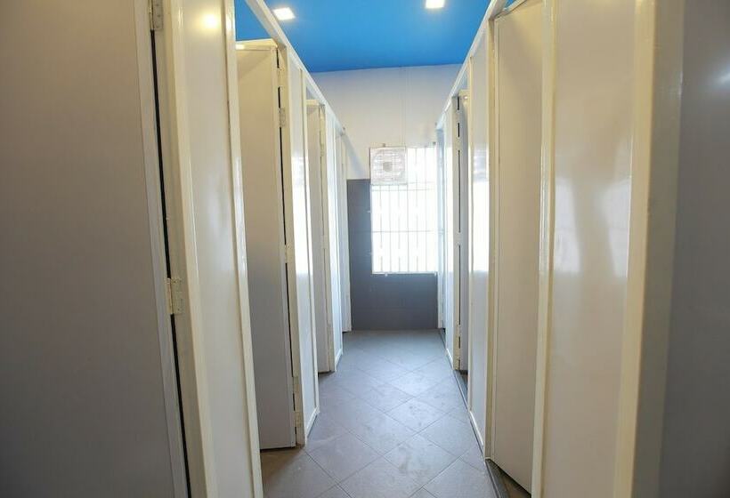 تختخواب در اتاق مشترک, Four Rivers B&b Mandalay   Hostel