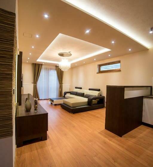 스탠다드 스튜디오, Daro