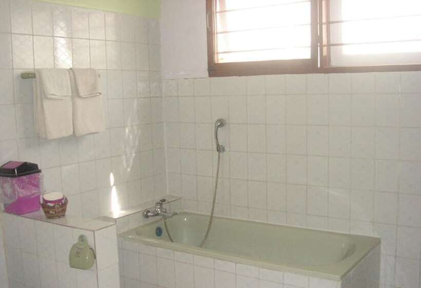 اتاق استاندارد, Nanda Wunn Hotel Hostel