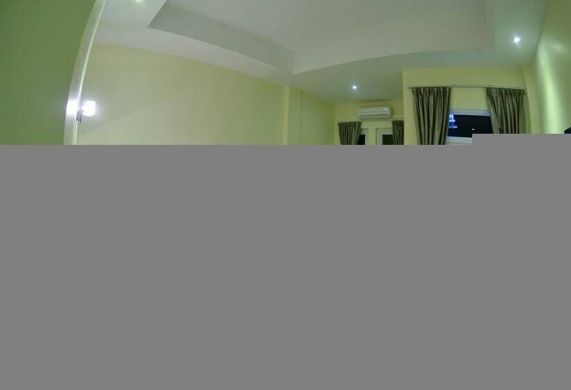 اتاق سوپریور, Ocean Blue Ngwe Saung Beach