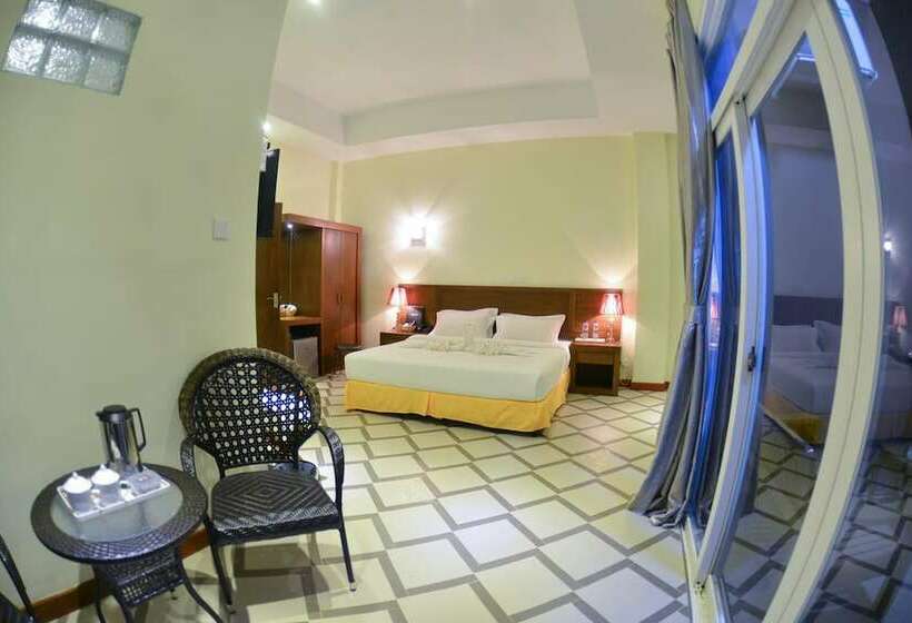 اتاق سوپریور با چشم‌انداز دریا, Ocean Blue Ngwe Saung Beach