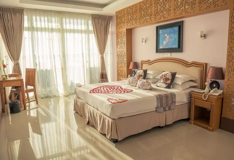 بانگلوی استاندارد 2 خوابه, Ocean Blue Ngwe Saung Beach