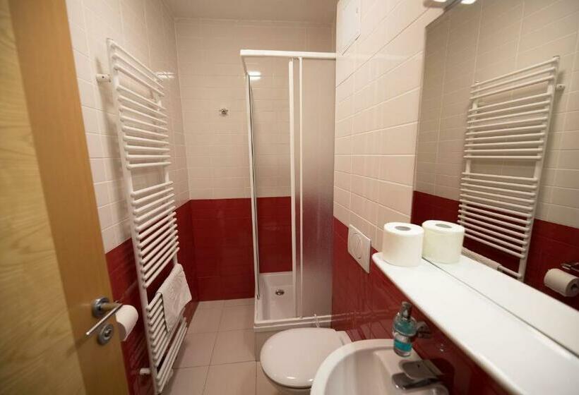 اتاق استاندارد یک نفره, S