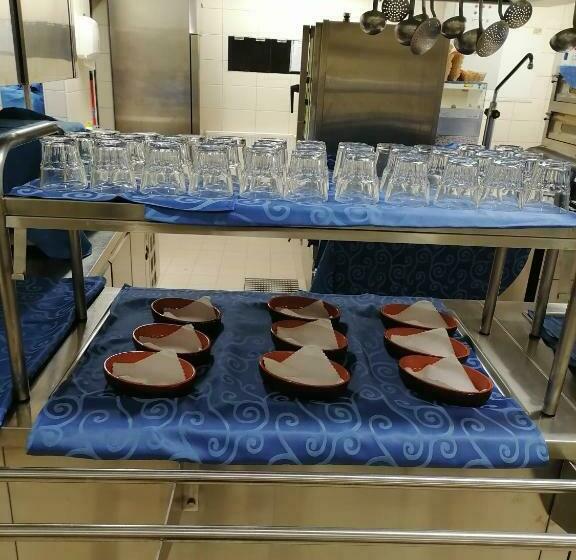 اتاق استاندارد, S