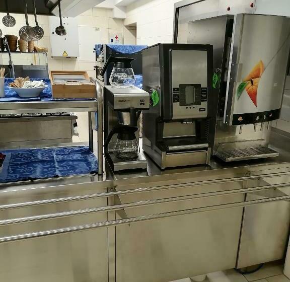 اتاق استاندارد, S