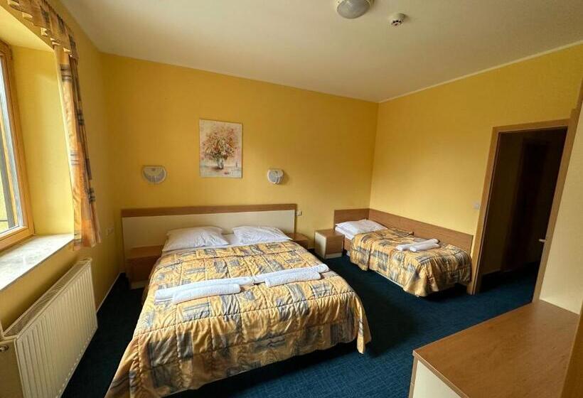 آپارتمان 1 خوابه, Zarja