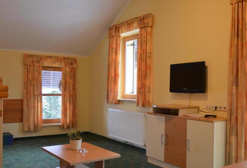 آپارتمان 1 خوابه, Zarja