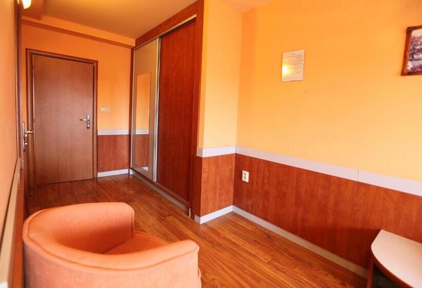 חדר סטנדרט עם מרפסת, Zelený Dvor