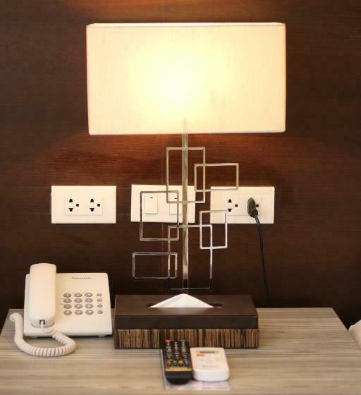 Pokój Superior, Estacio Uno