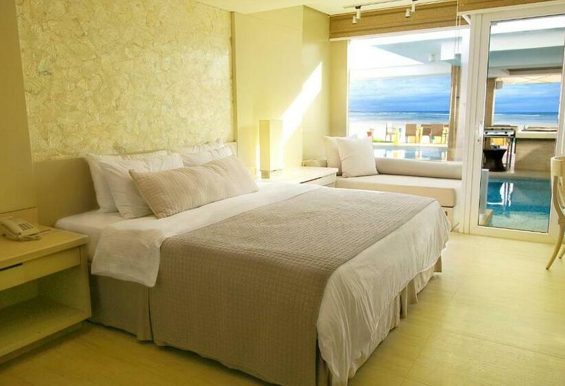 Pokój Deluxe, Estacio Uno