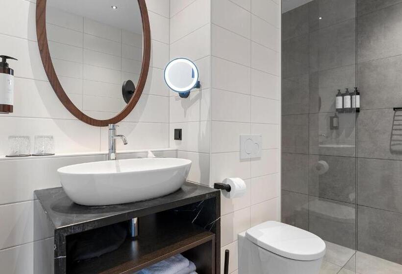 Pokój Standard Łóżko King Size, Corendon Amsterdam Schiphol Airport, a Tribute Portfolio Hotel
