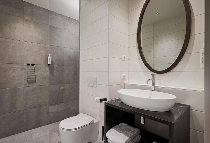 Номер Стандарт Трехместный, Corendon Amsterdam Schiphol Airport, a Tribute Portfolio Hotel